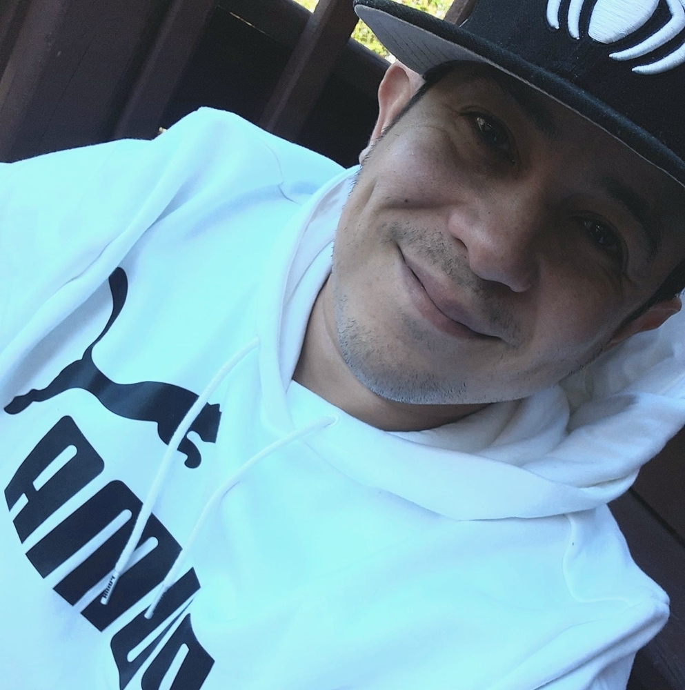 Meet your Posher, Hiram